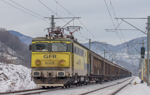 926893 (a): :2048x1292